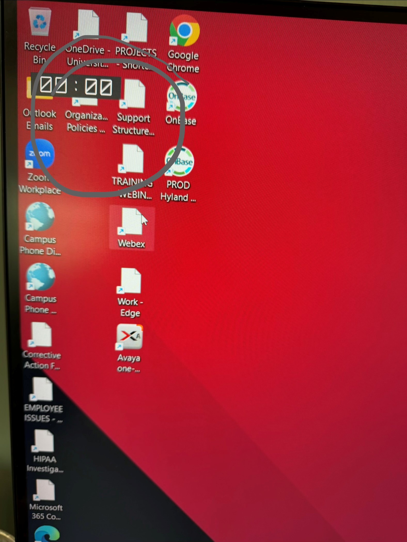 clock on screen (1)