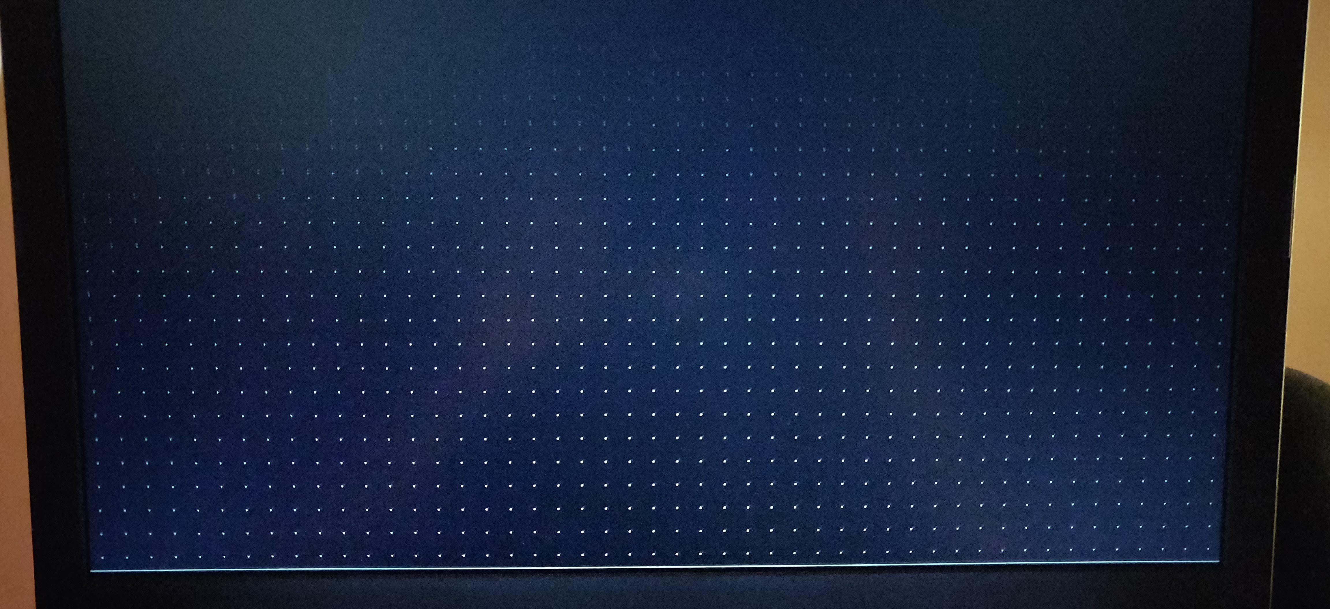 Small yellow line appearing beneath task bar - Microsoft Q&A