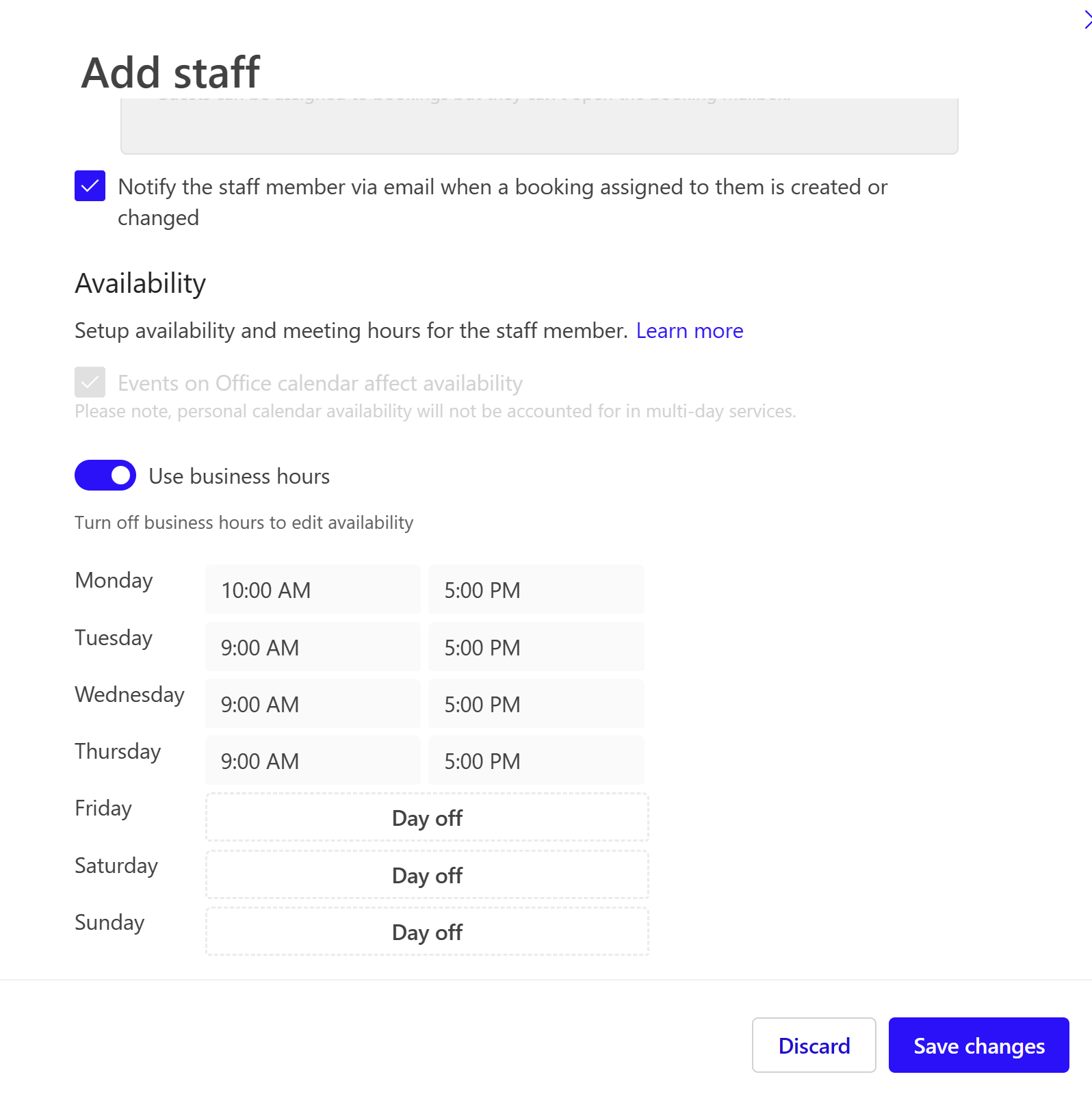 Screenshot shows the option to use business hours when adding staff availability in Bookings.