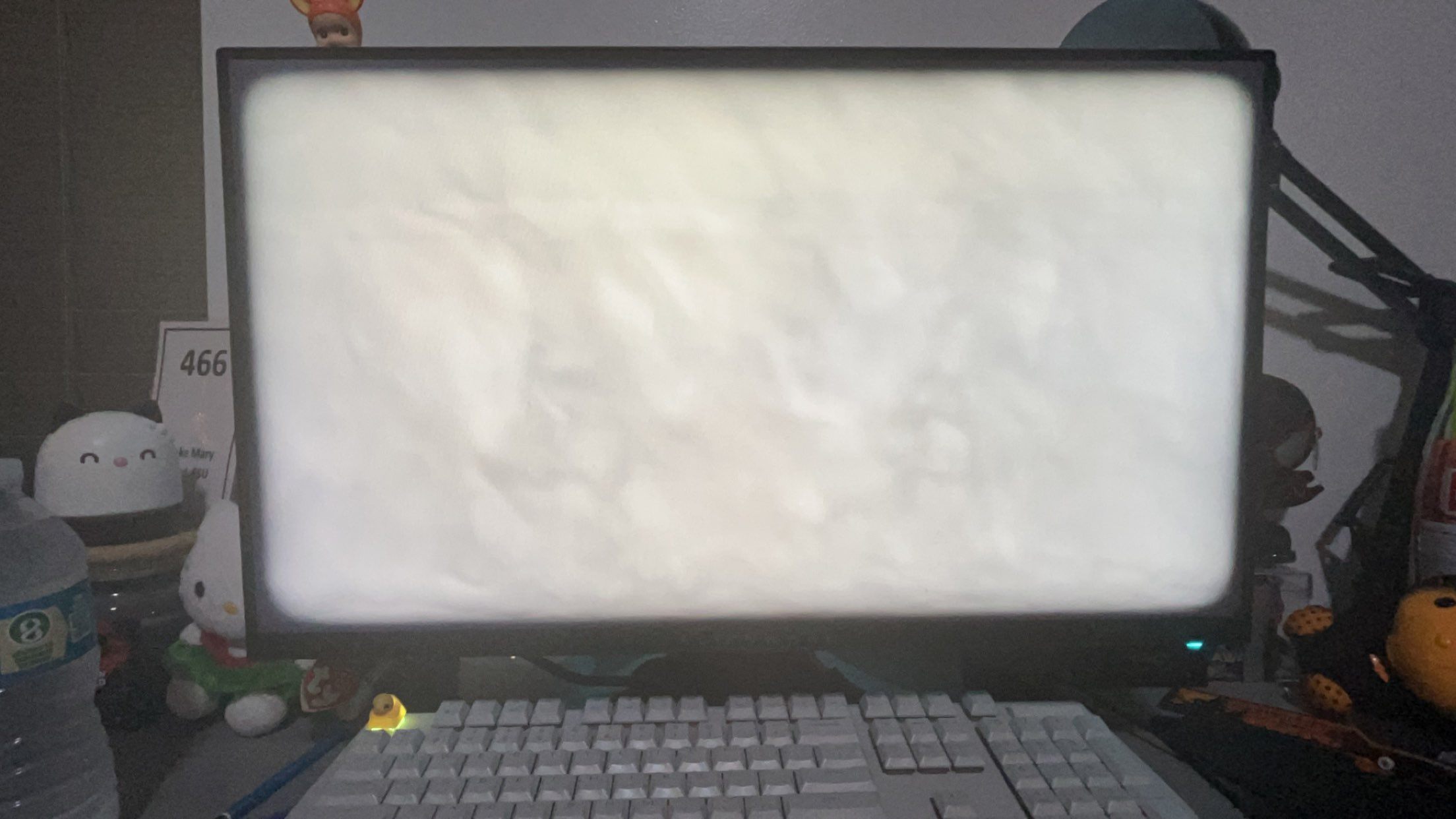 Random Crumpled Paper Screen? - Microsoft Q&A