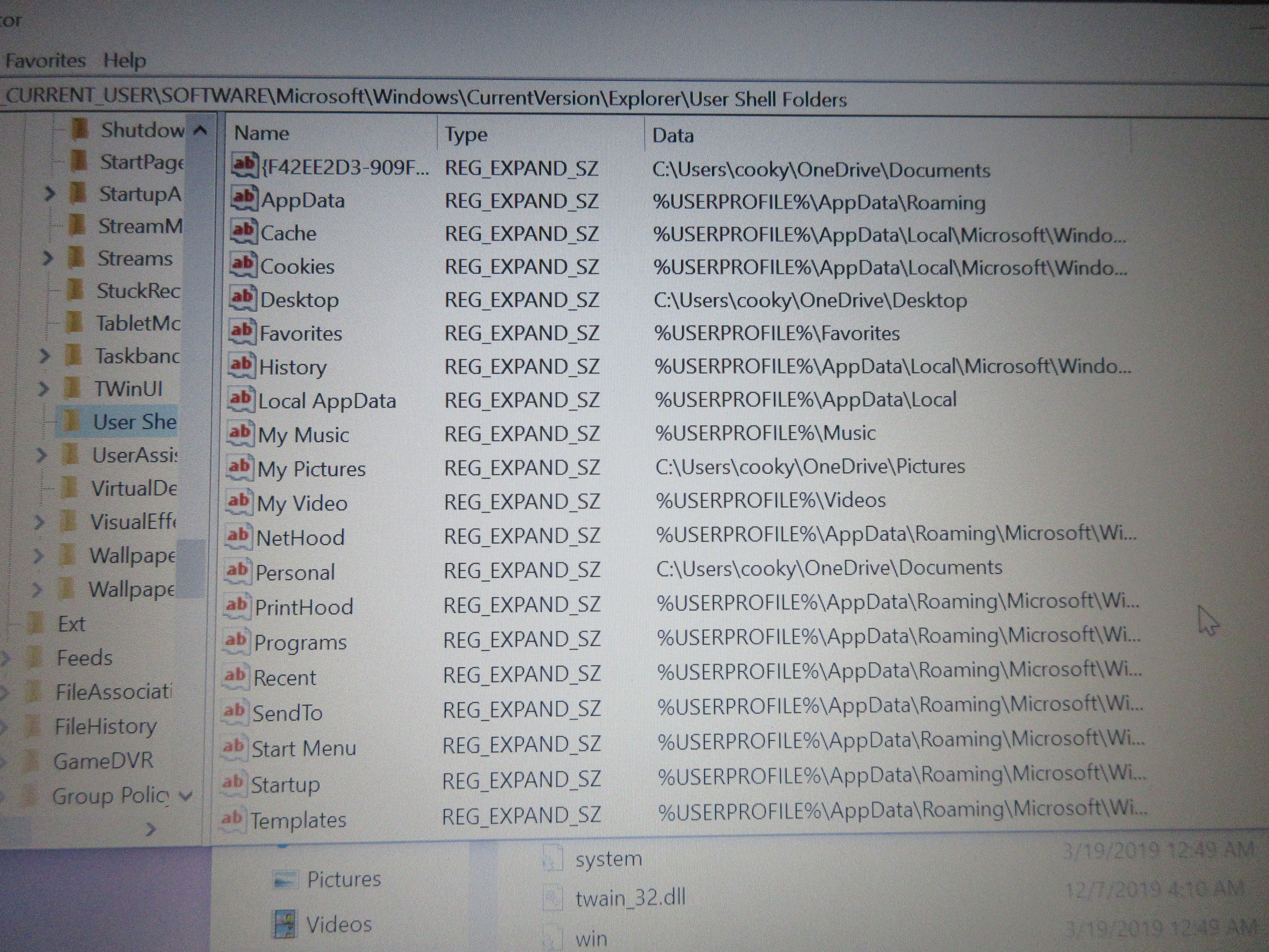 Why does my user folder have two 'Documents' folders? - Microsoft Q&A