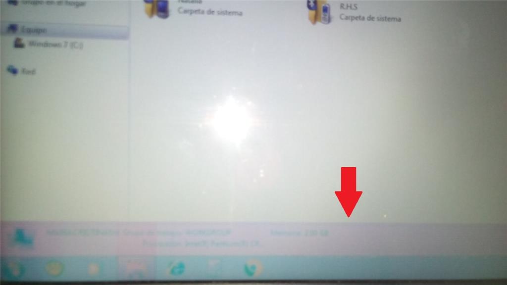 Windows 7 | Franja morada en pantalla - Microsoft Q&A