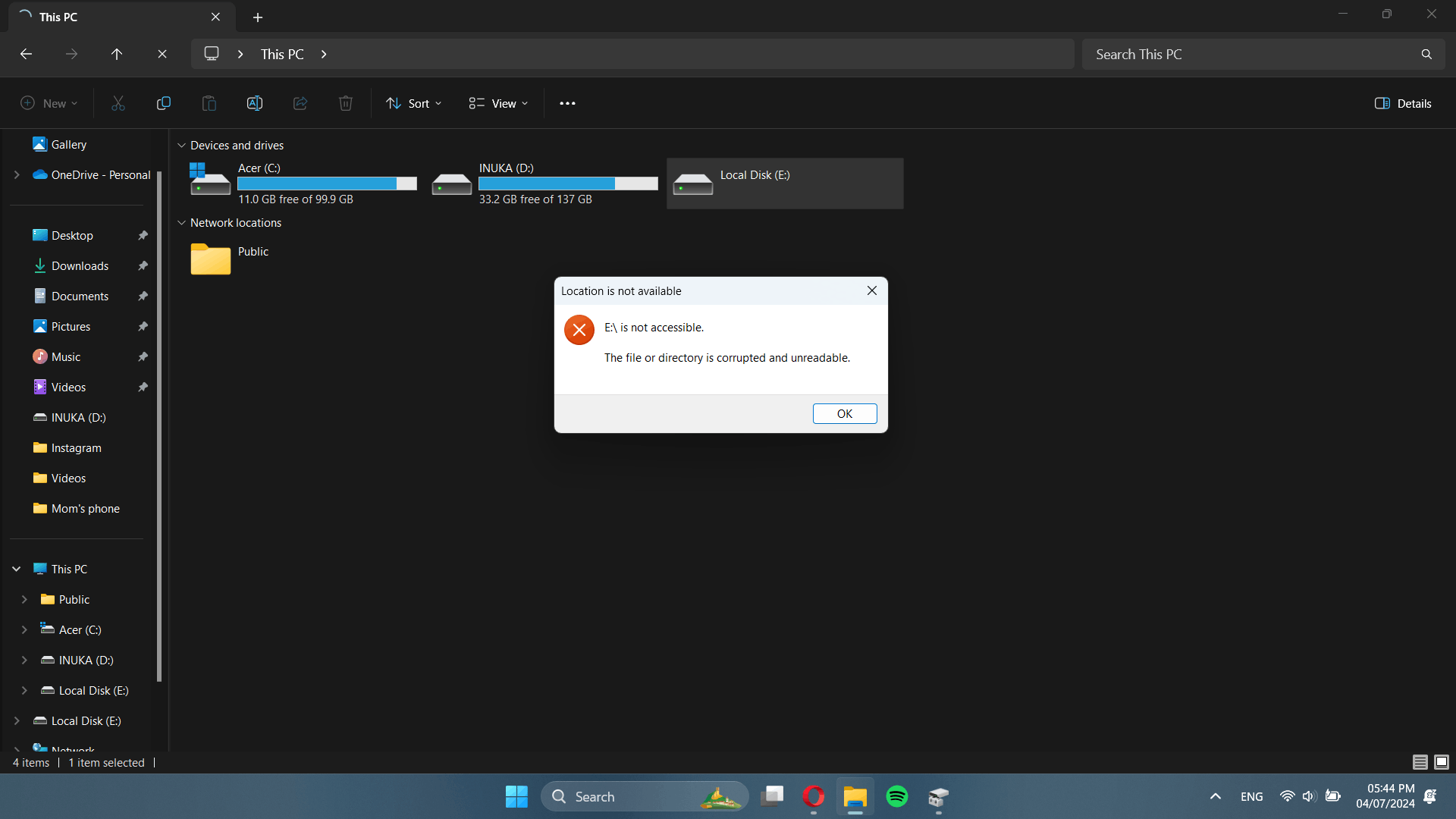 Hard disk is shown in disk management but can't be accessed ...