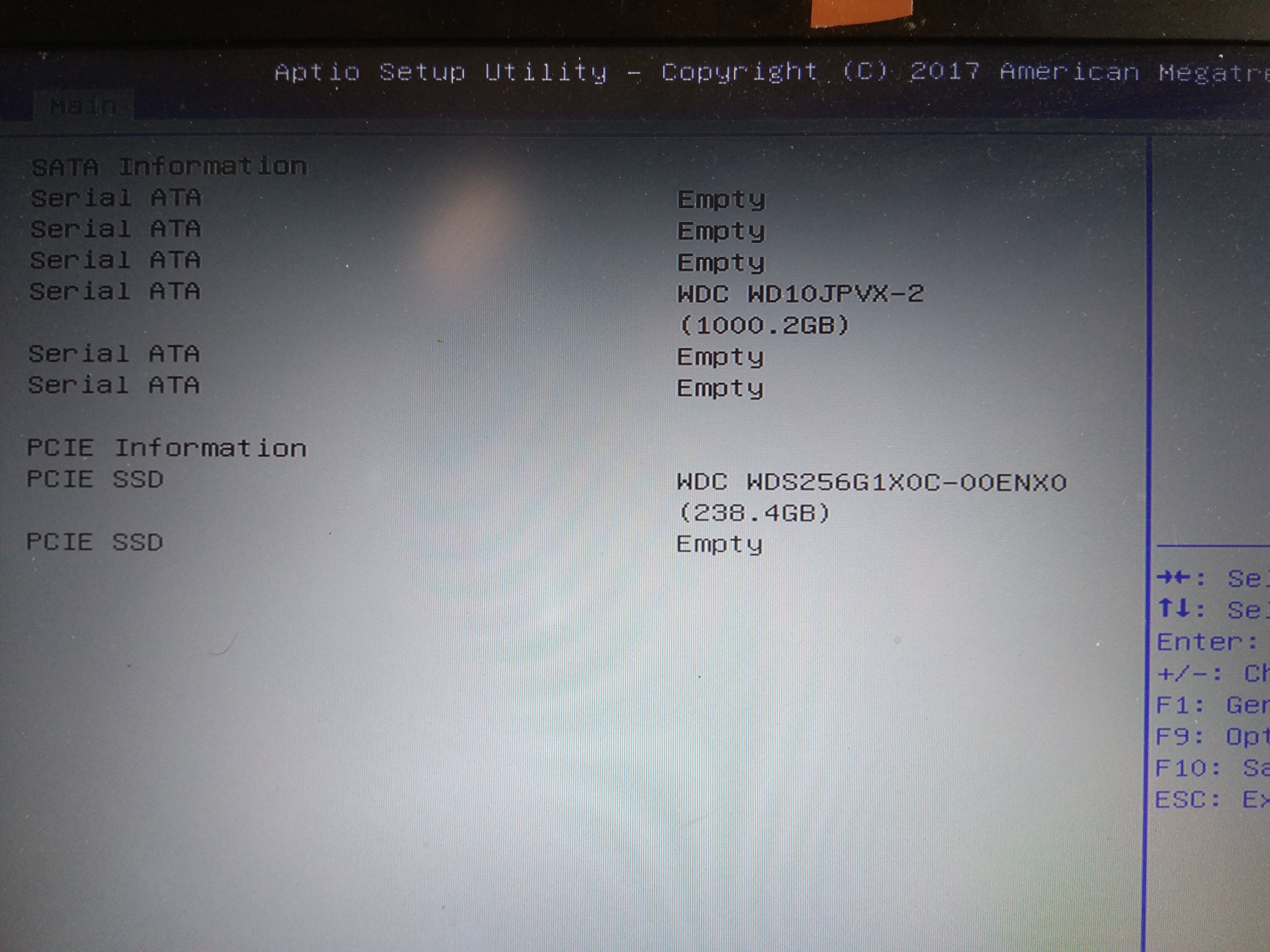 Windows 10 | Instalación vía USB no reconoce SSD WD black PCIe
