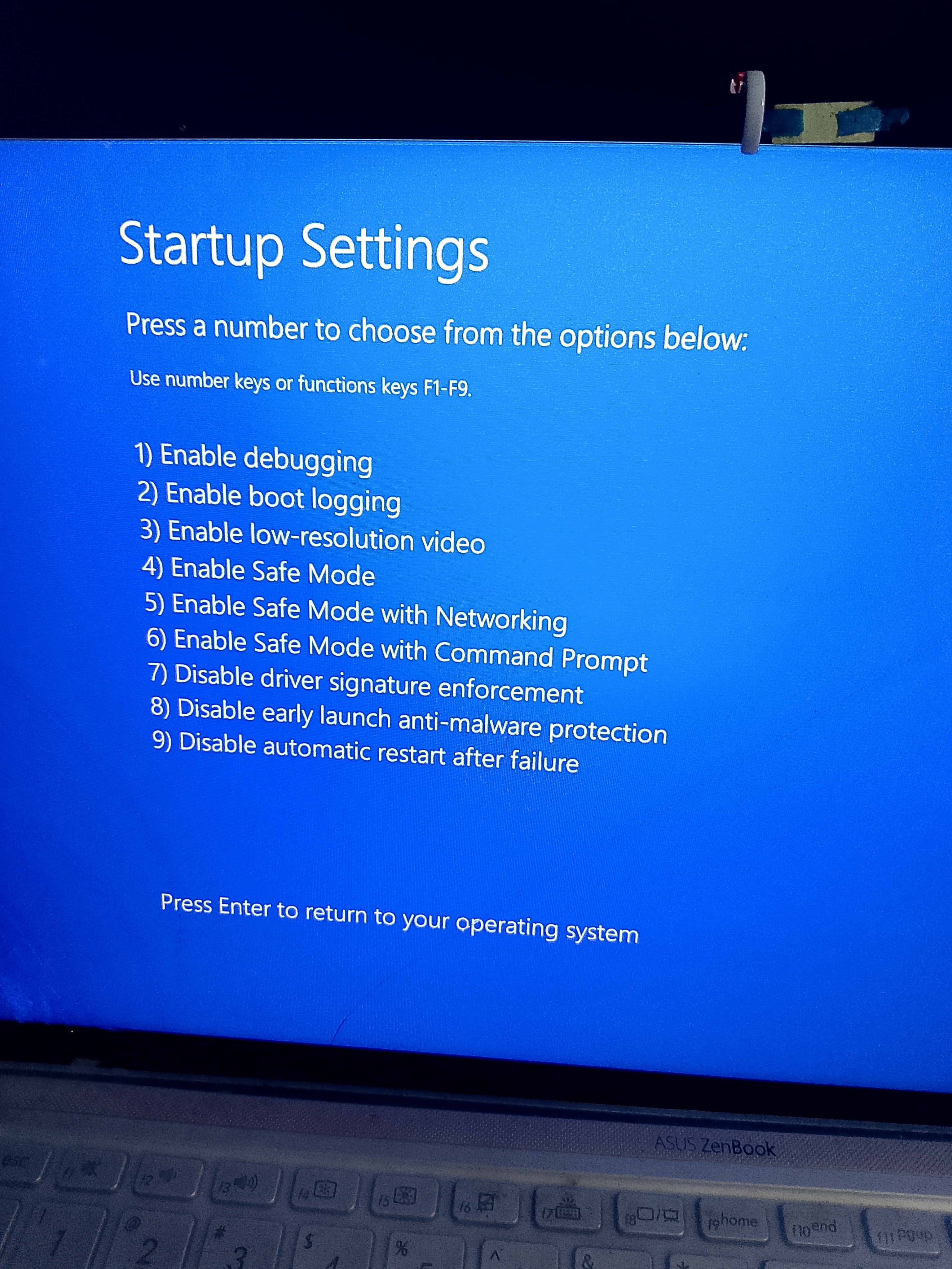 Pc failed to update to latest win 11 now i can't use it