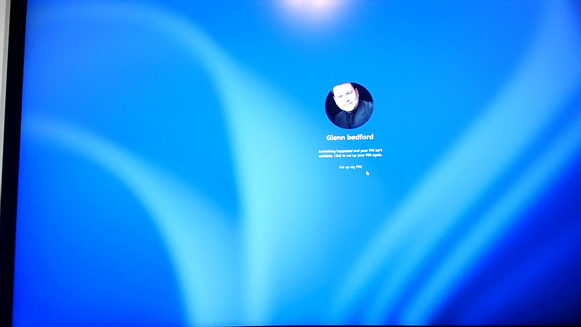 Windows 11 Safe Mode doesn't seem to have the Pin service running ...