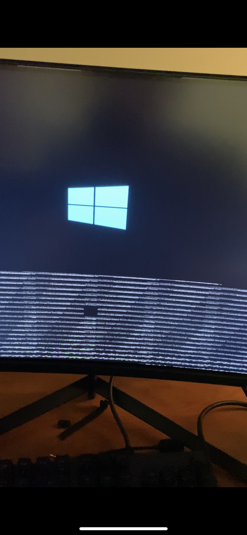 Screen freezes when trying to boot from usb with windows media creation ...