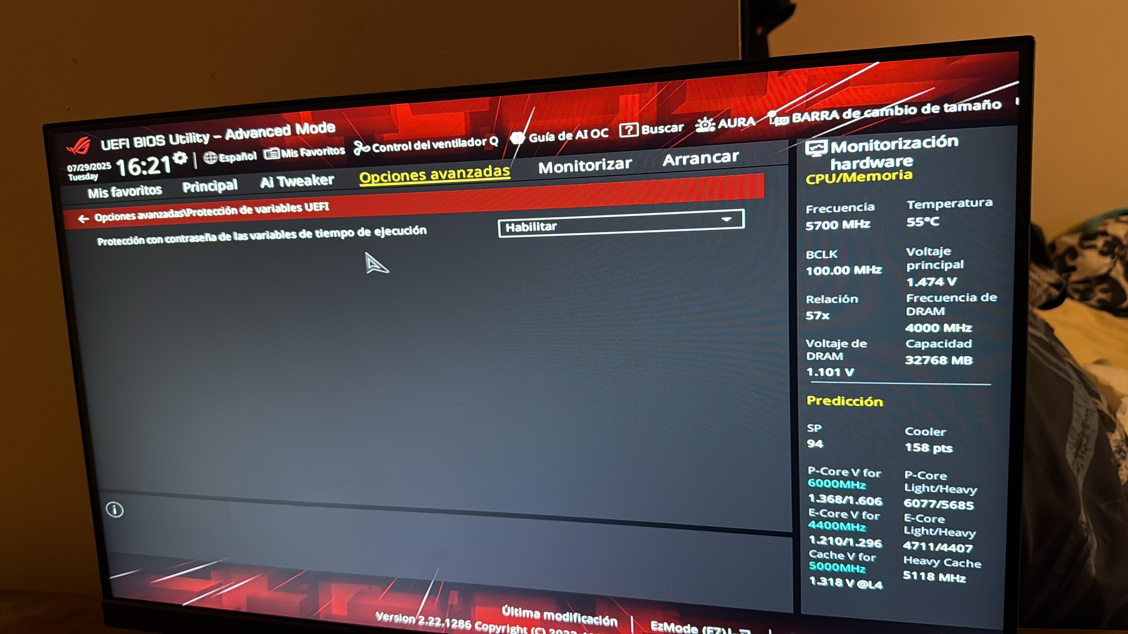 Your device ran into a problem and needs to restart. We'll restart for ...