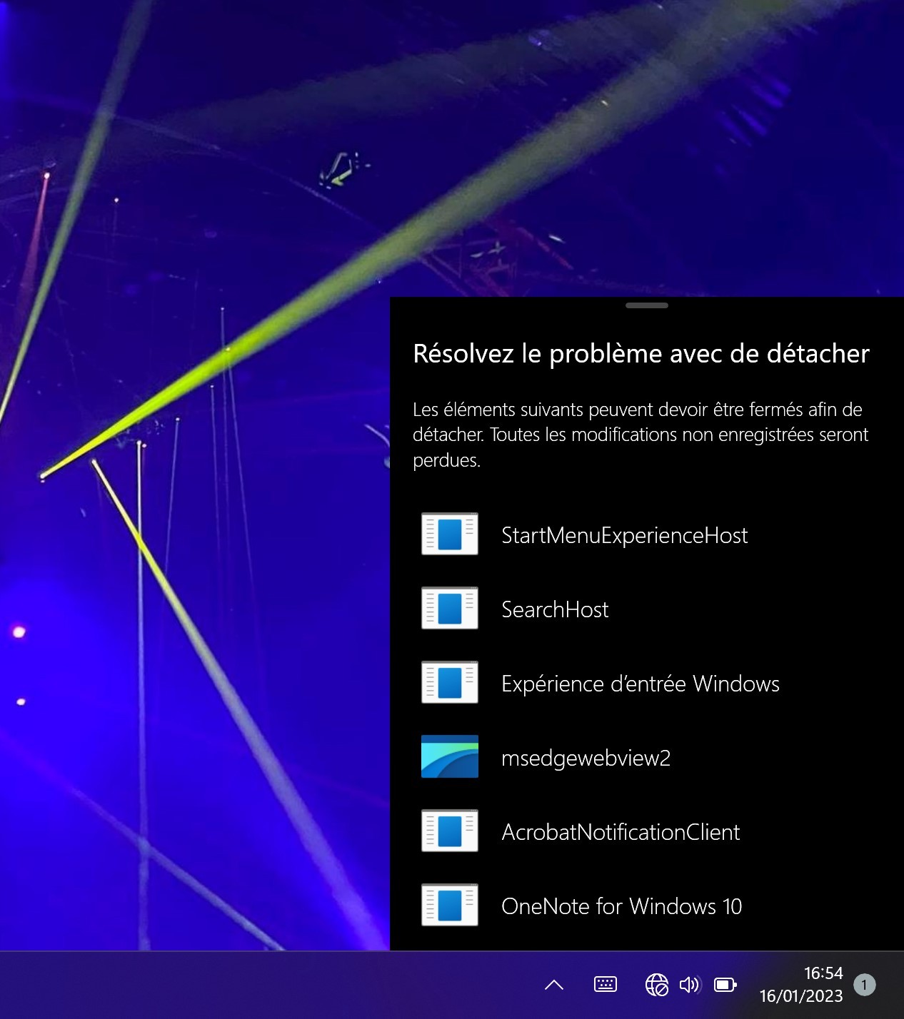 Unable to detach the screen due to 