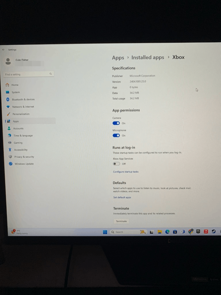 Why does the newer version of Microsoft 11 not allow for background app ...