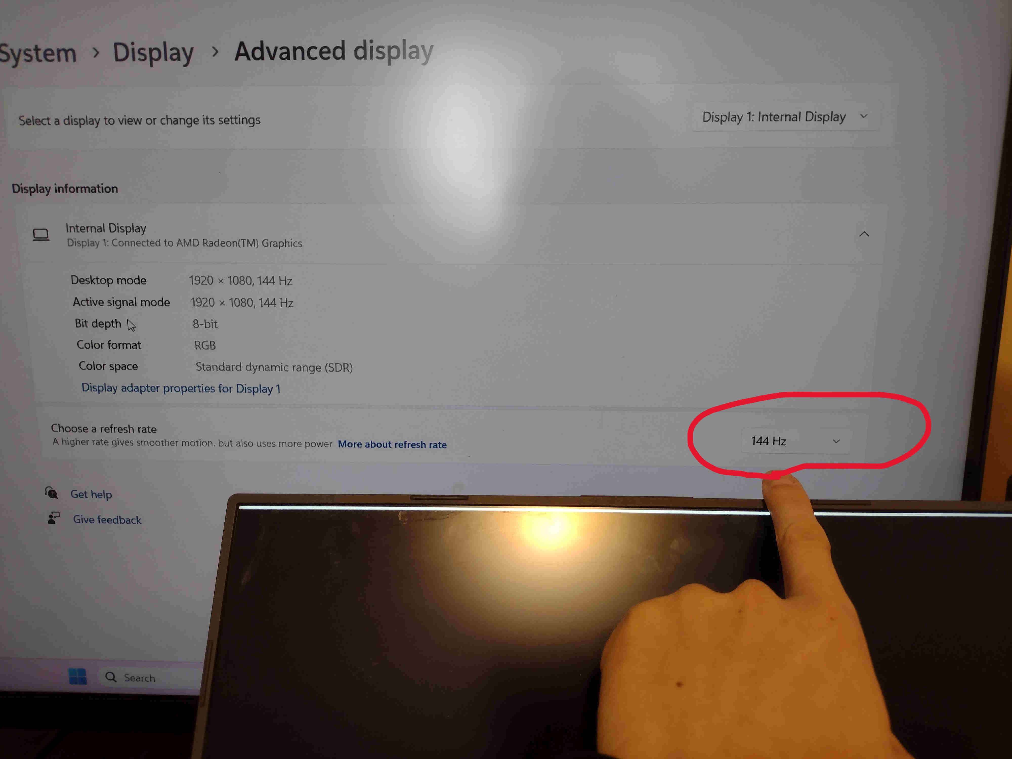 Asus laptop monitor Black out after connecting to power supply ...