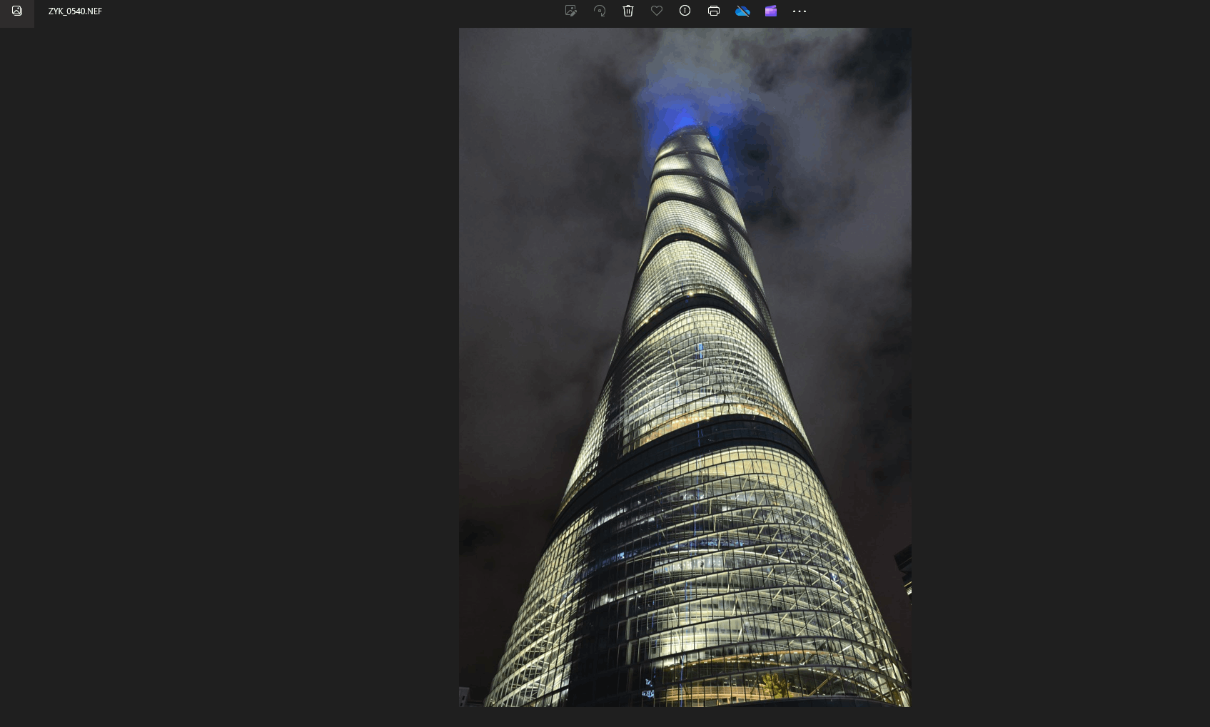 win10打开nef格式的图片一开始是正常的，1秒后就会变成颜色混乱，已经安装raw image extension - Microsoft Q&A