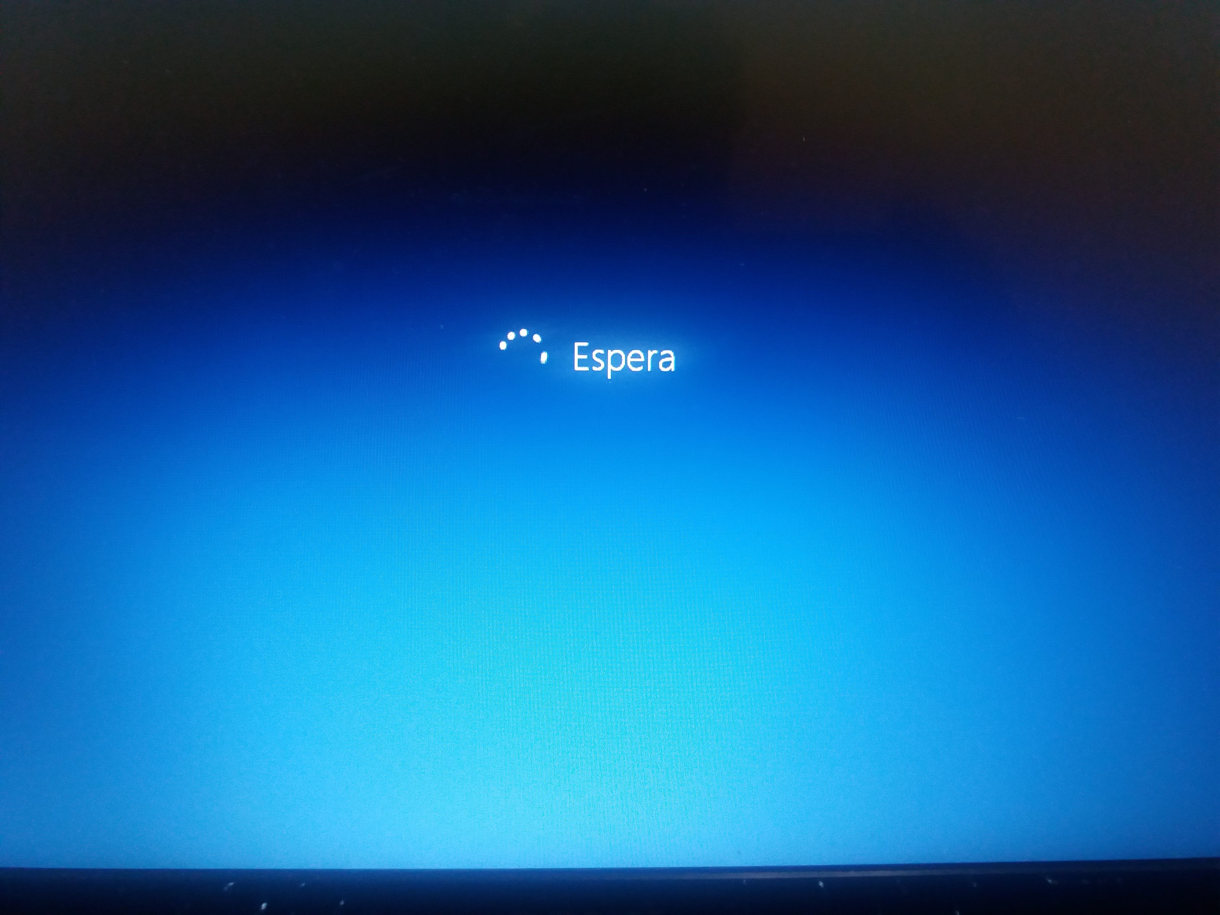 Windows 8.1 ~ No arranca después del reinicio para instalar ...