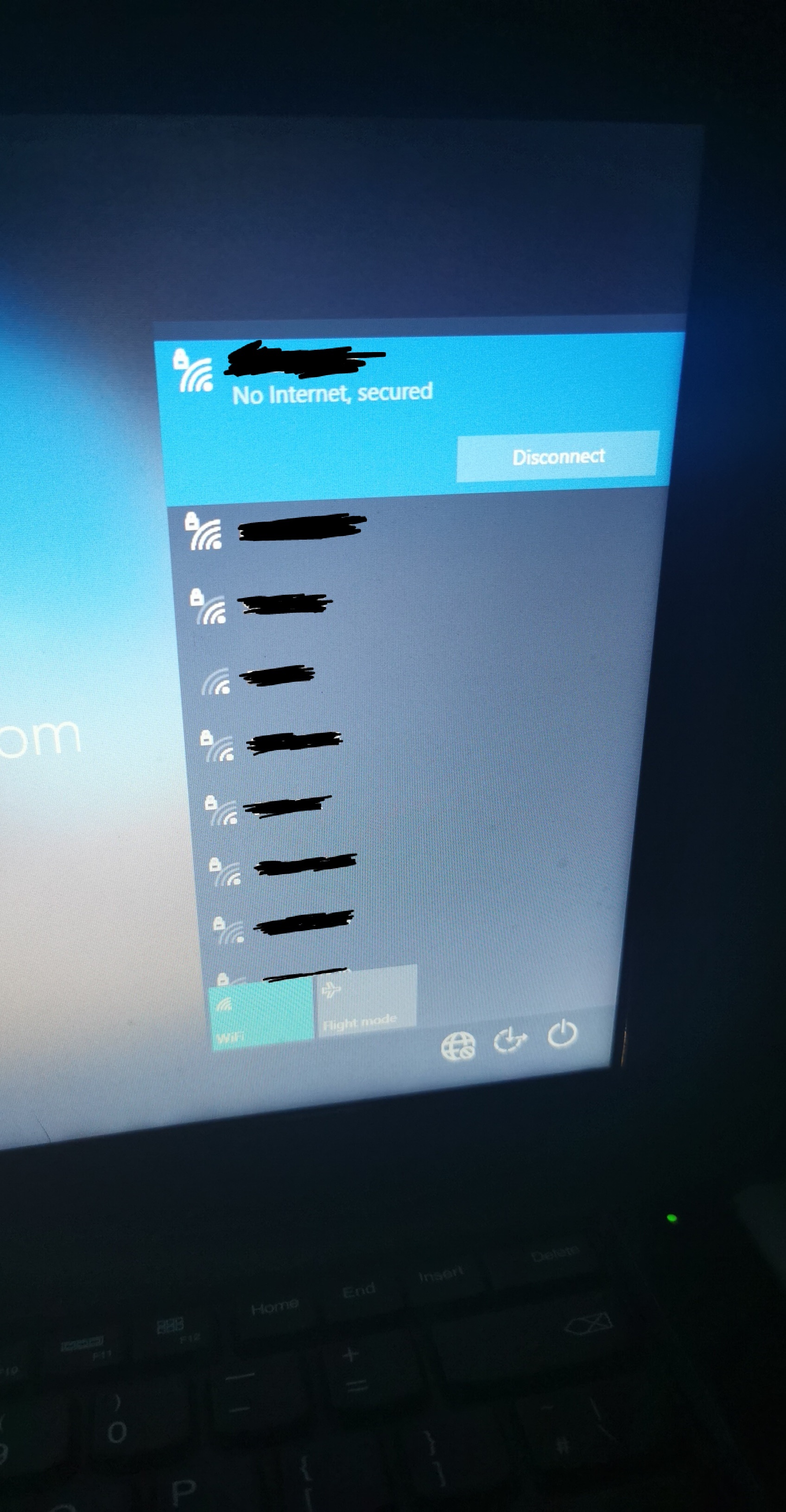 Lock screen requires me to login via my Microsoft account, but won't ...